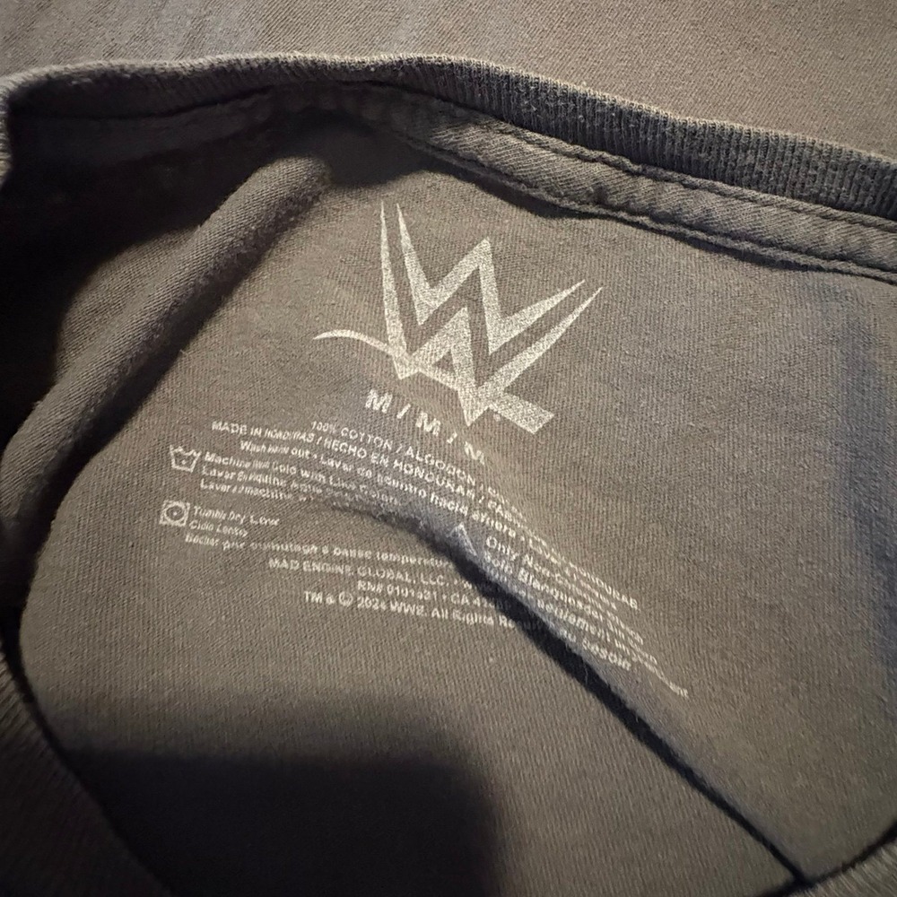 2016 WWE WrestleMania‎ Legends T-Shirt Ultimate Warrior M/M - Picture 3 of 3